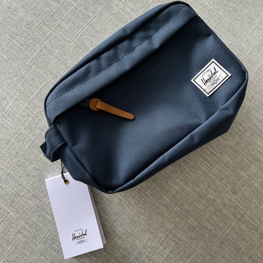 Herschel Supply Company Navy Chapter Travel Kit Carry-On